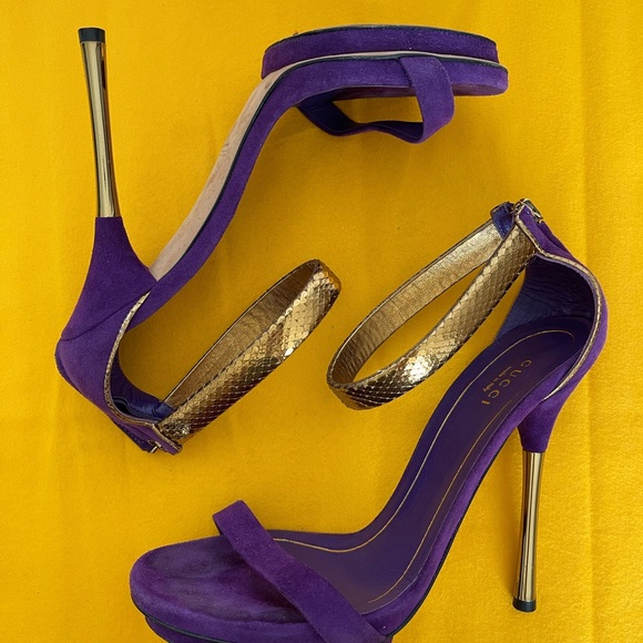 Gucci Purple Suede and Gold Python Sandals - Picture 2 of 12